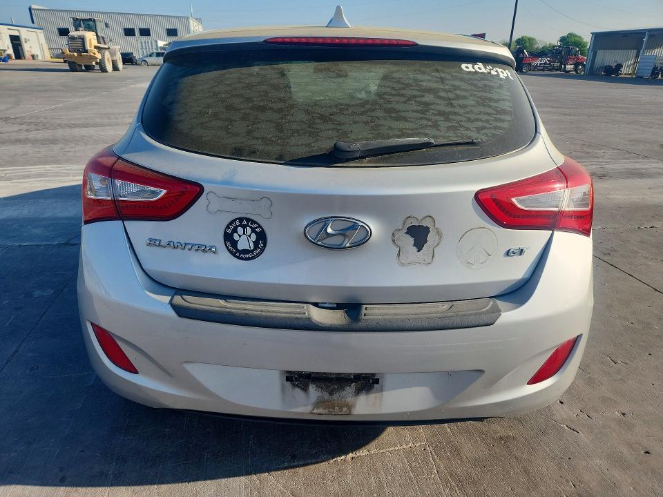 2014 Hyundai Elantra gt Base