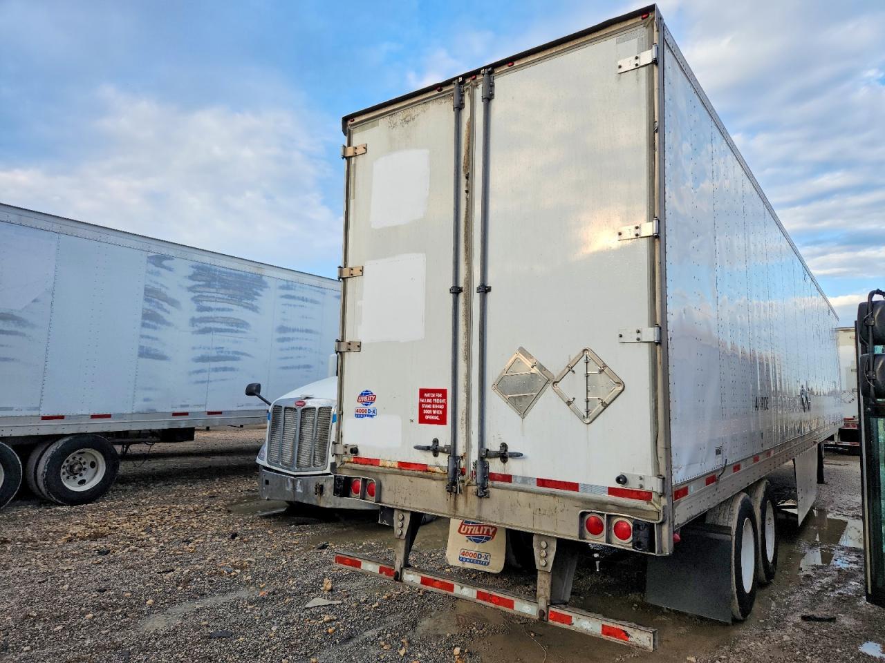 2014 Utility VS2DX DRY Van Trailer