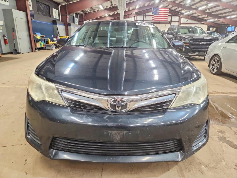 2013 Toyota Camry le