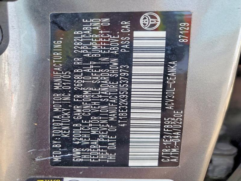 2005 Toyota Camry le