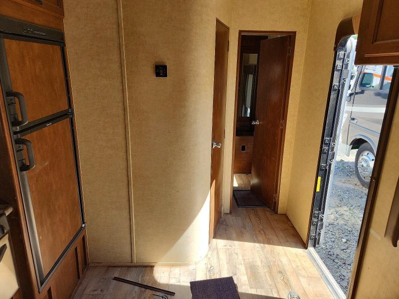 2016 Unknown 2016 Pacific Coachworks BLAZE'N Camper