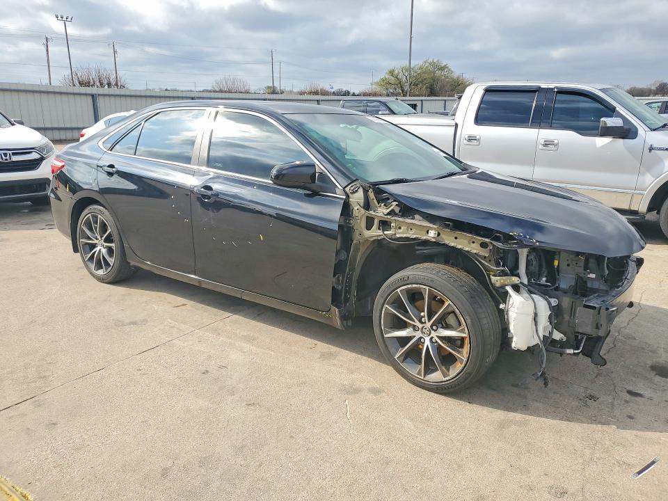 2015 Toyota Camry xse