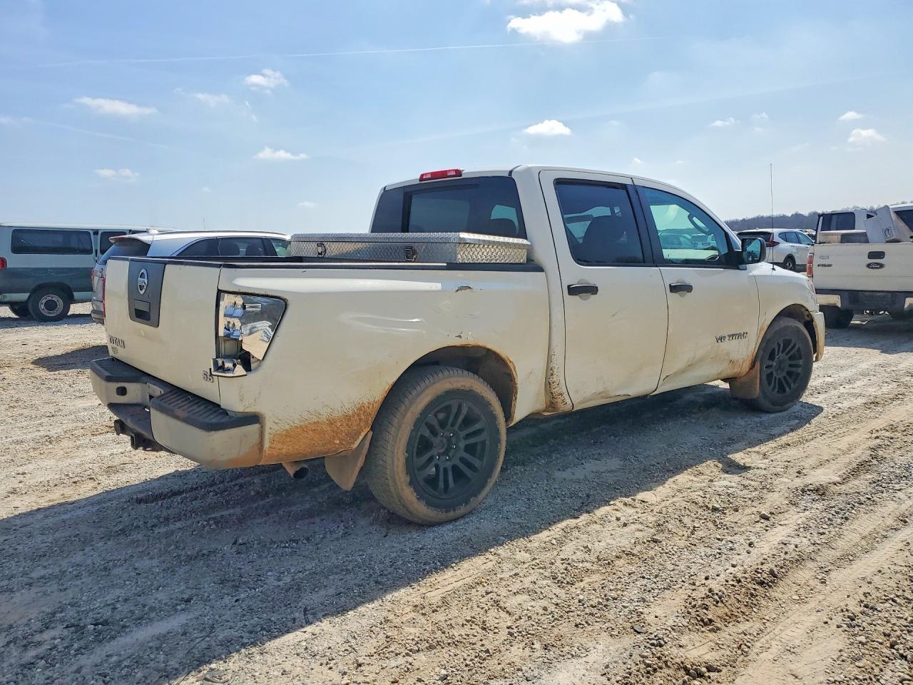 2010 Nissan Titan XE