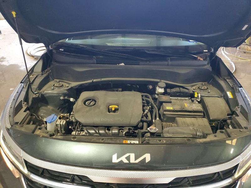 2025 KIA Seltos s