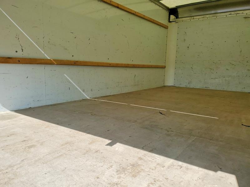 2022 GMC Savana BOX Truck