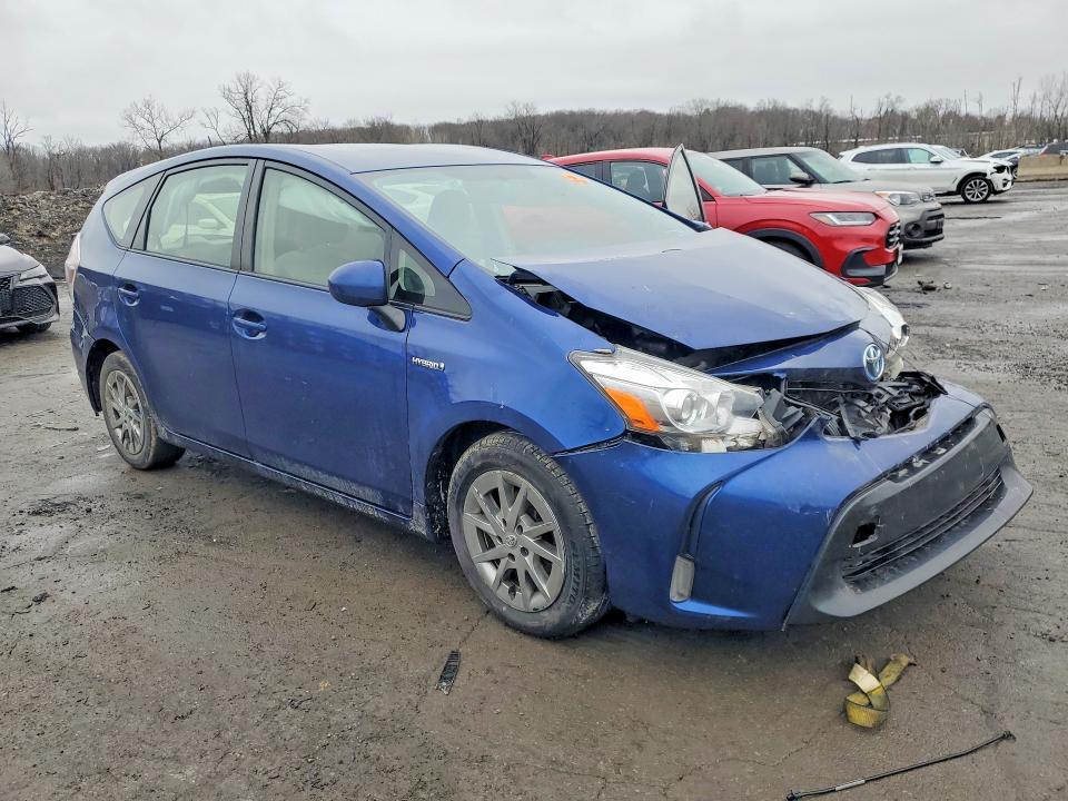 2015 Toyota Prius v Three