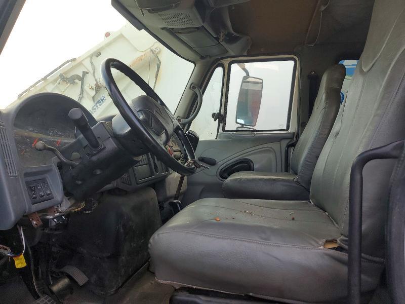 2003 International 4300 Flatbed Truck