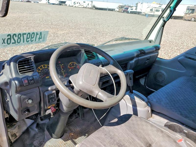 2006 Isuzu NRR-BOX Truck