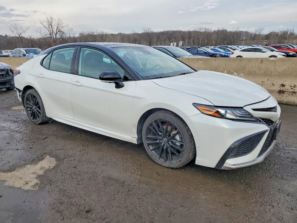 2024 Toyota Camry xse V6
