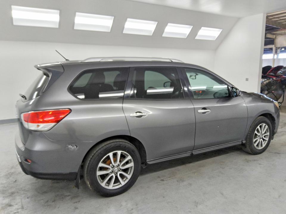 2016 Nissan Pathfinder s