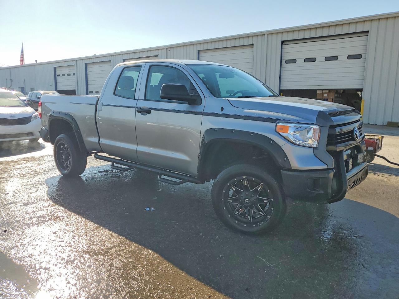 2015 Toyota Tundra SR