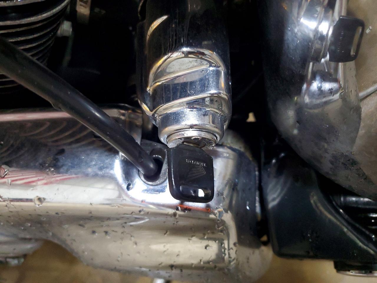 2005 Honda VT1100 C2