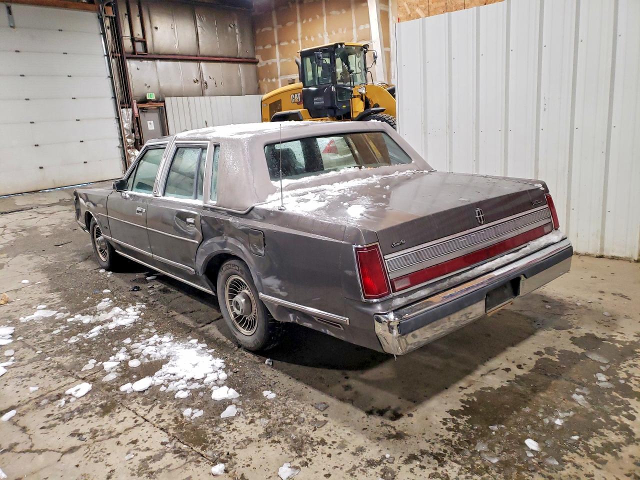1989 Lincoln Townhouse Continental Base