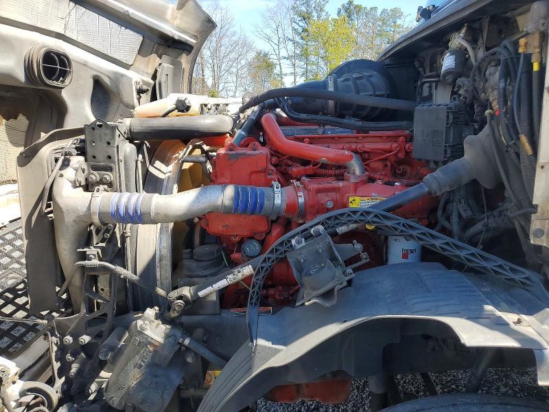 2017 Volvo VNL Semi Truck