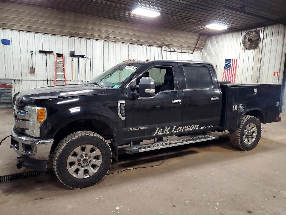 2017 Ford F350 Super Duty Utility / Service Truck