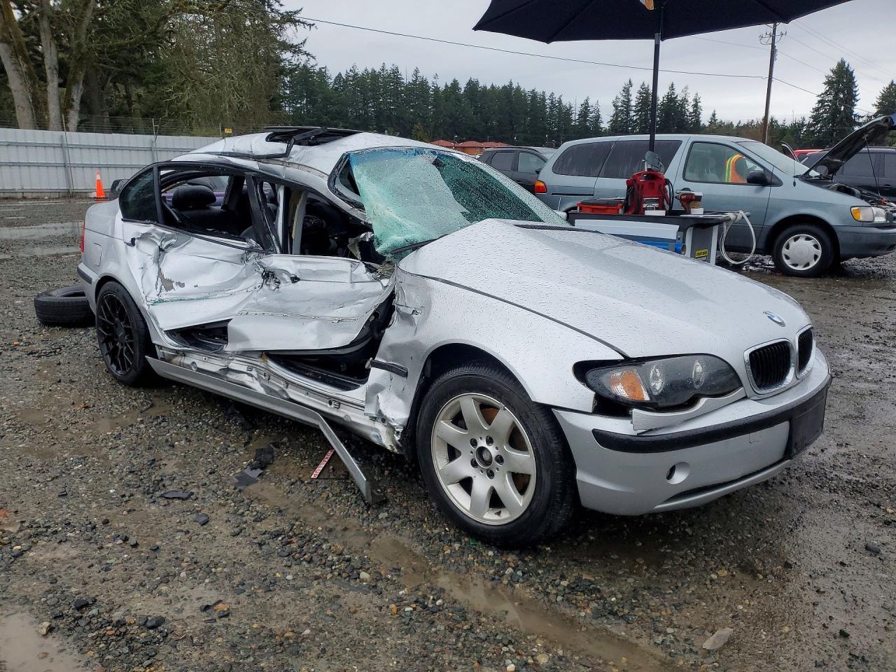2004 BMW 325 i
