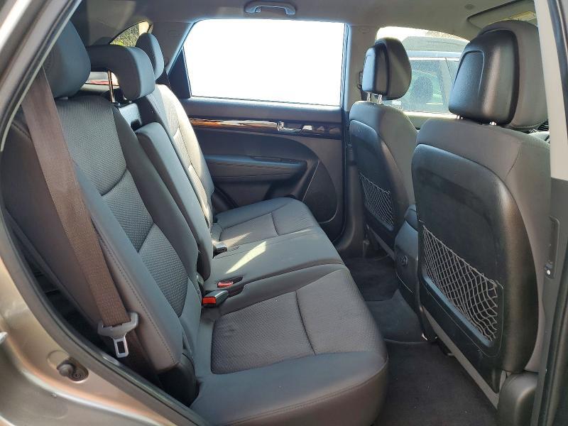 2012 KIA Sorento lx