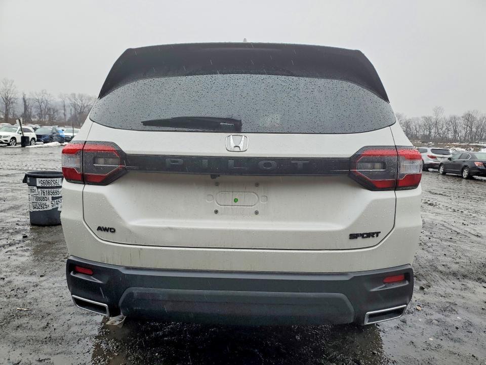 2025 Honda Pilot Sport