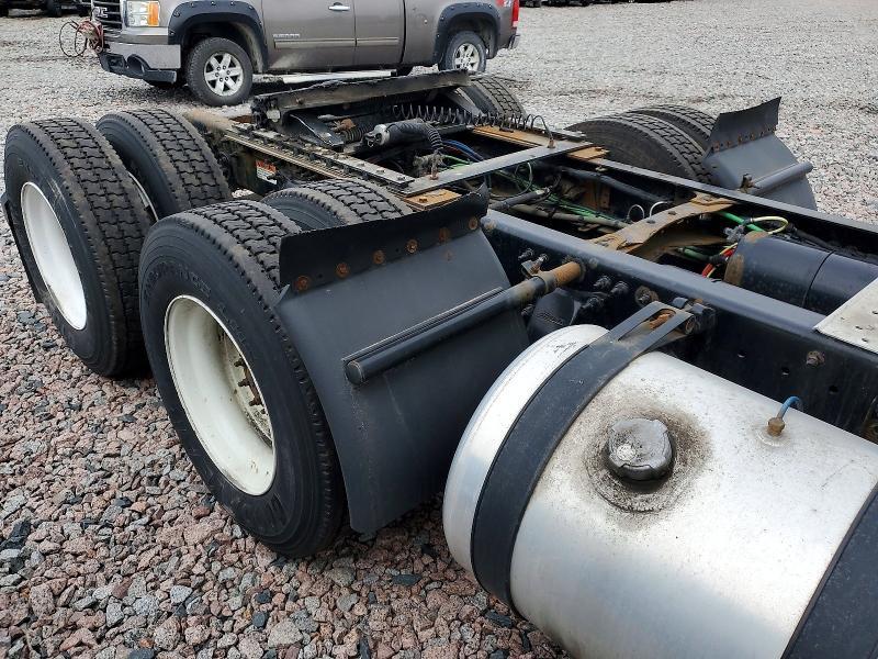 2018 Freightliner Cascadia 113 Semi Truck