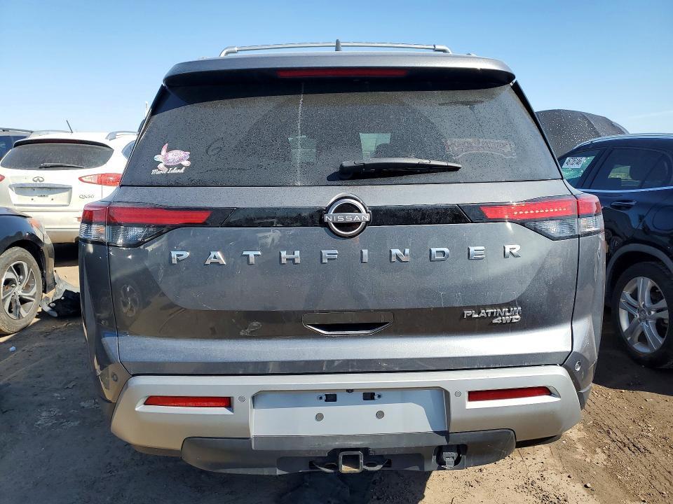 2022 Nissan Pathfinder Platinum