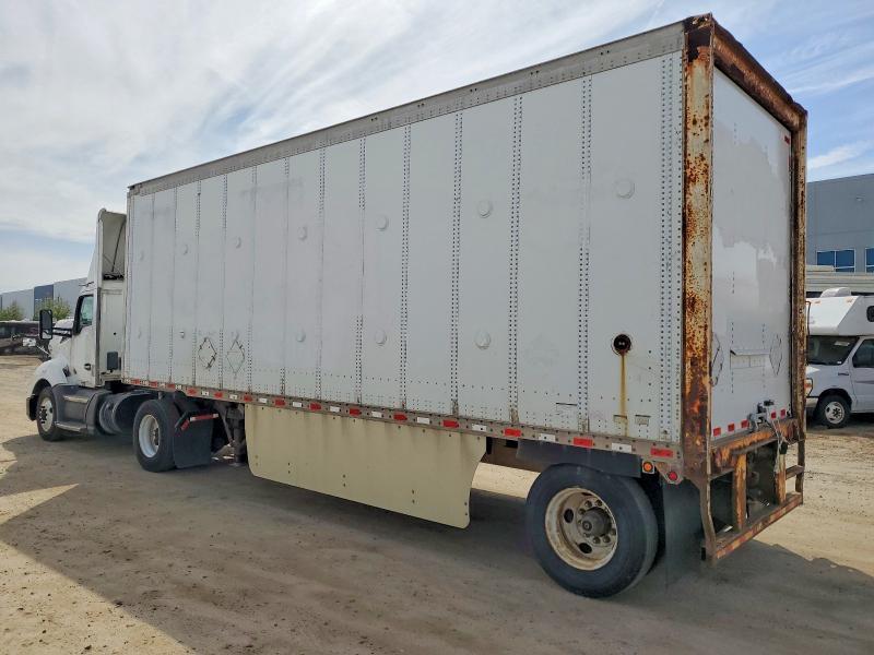 2016 Kenworth T680 Semi Truck