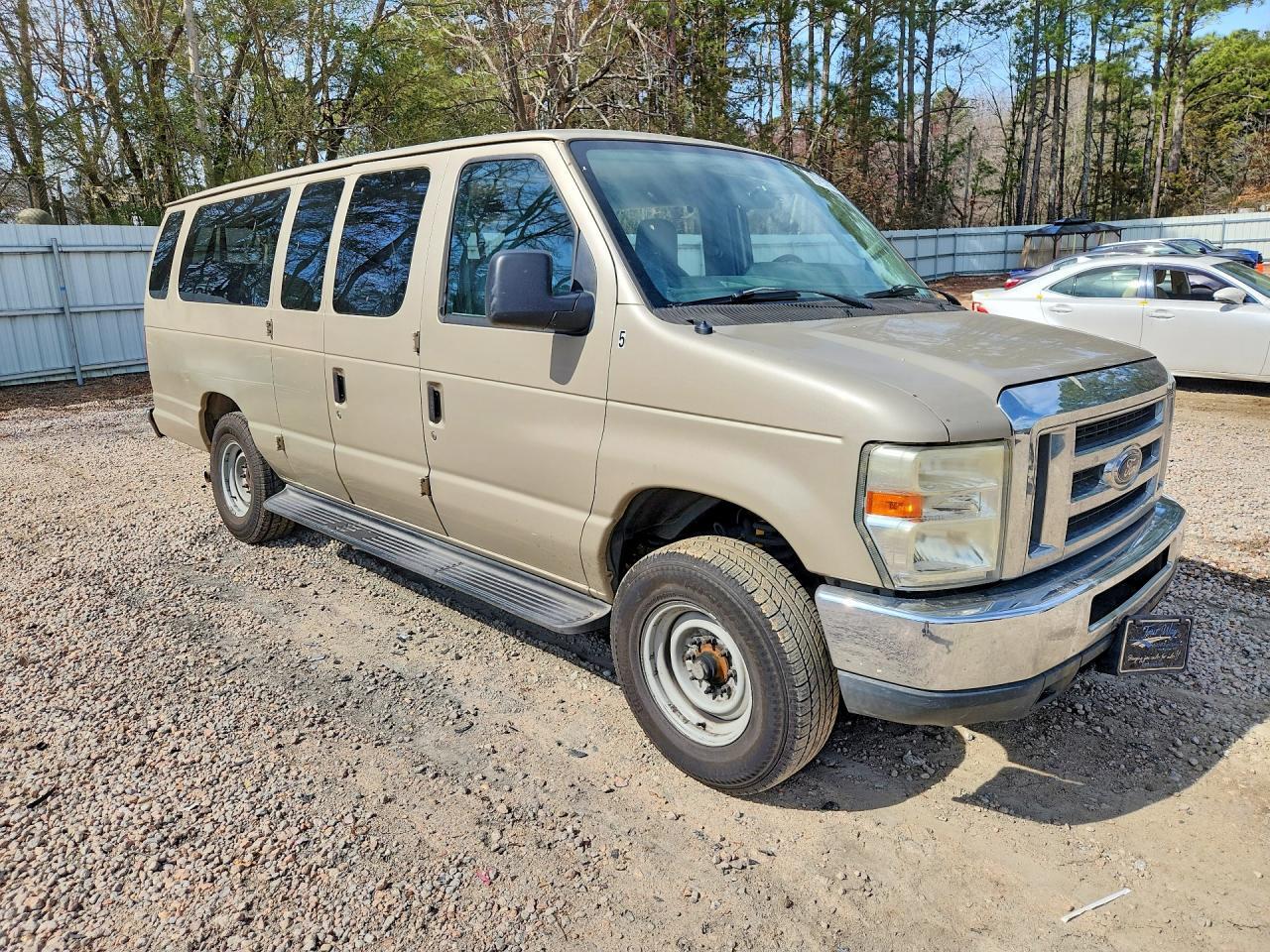 2009 Ford Econoline E350 Super Duty Wagon