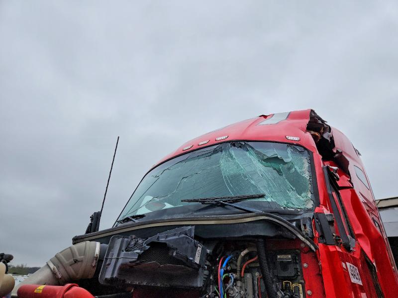 2022 Kenworth T680 Semi Truck