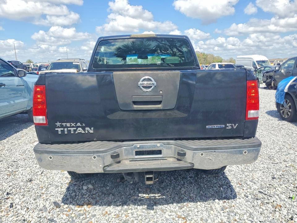 2011 Nissan Titan SV