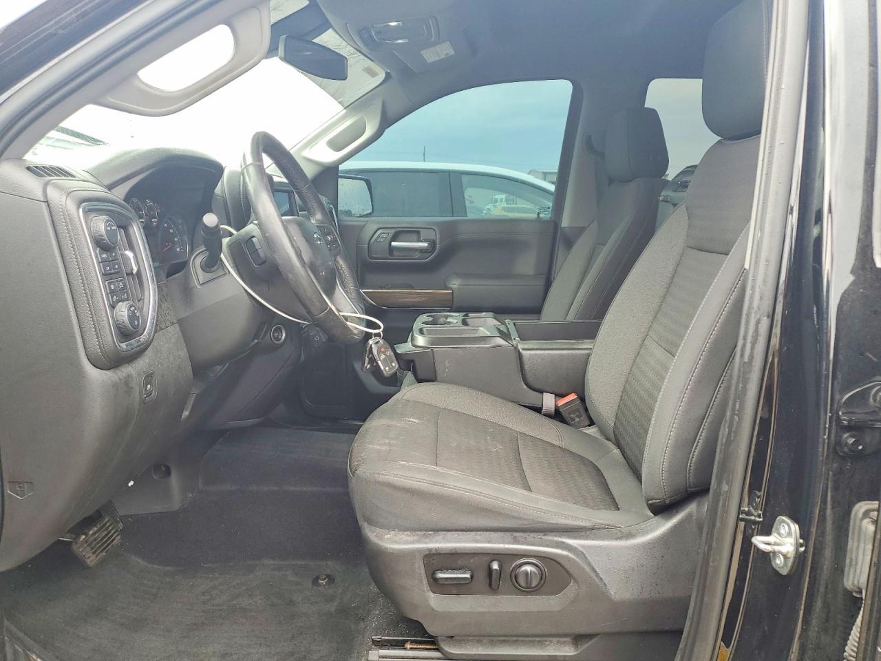 2020 Chevrolet Silverado K1500 RST