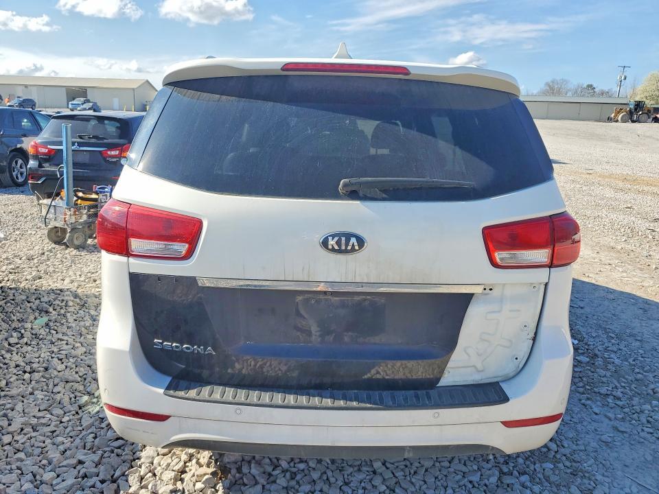 2017 KIA Sedona lx