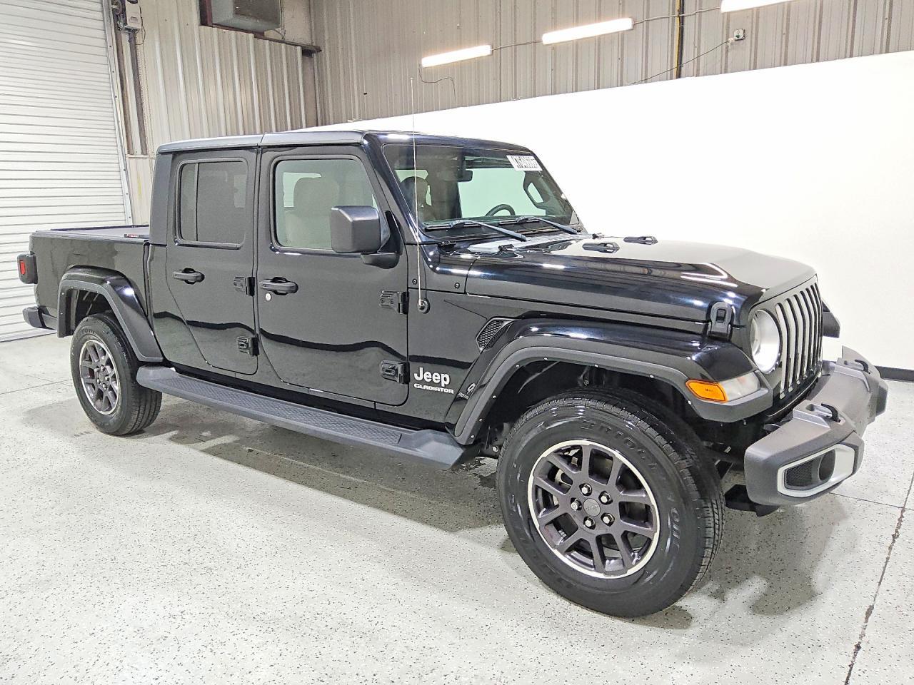 2022 Jeep Gladiator Overland