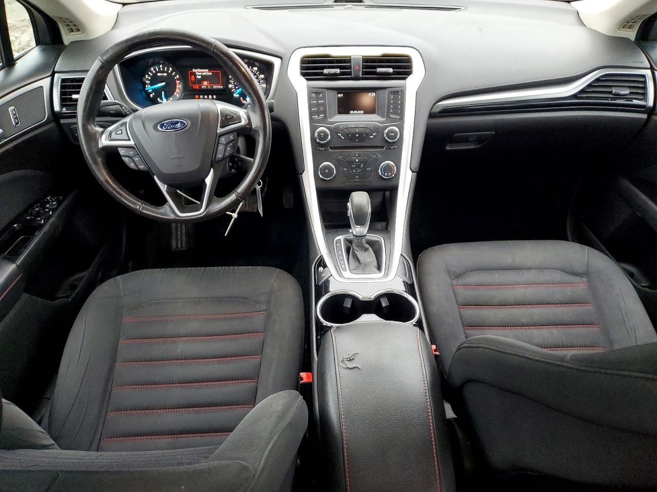 2016 Ford Fusion se