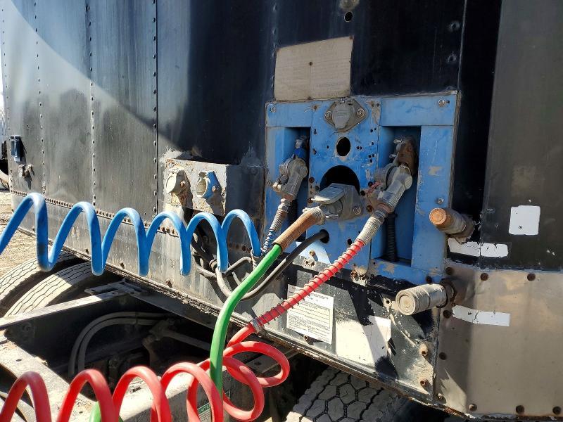 1991 Kentucky Furniture Enclosed Car Carrier