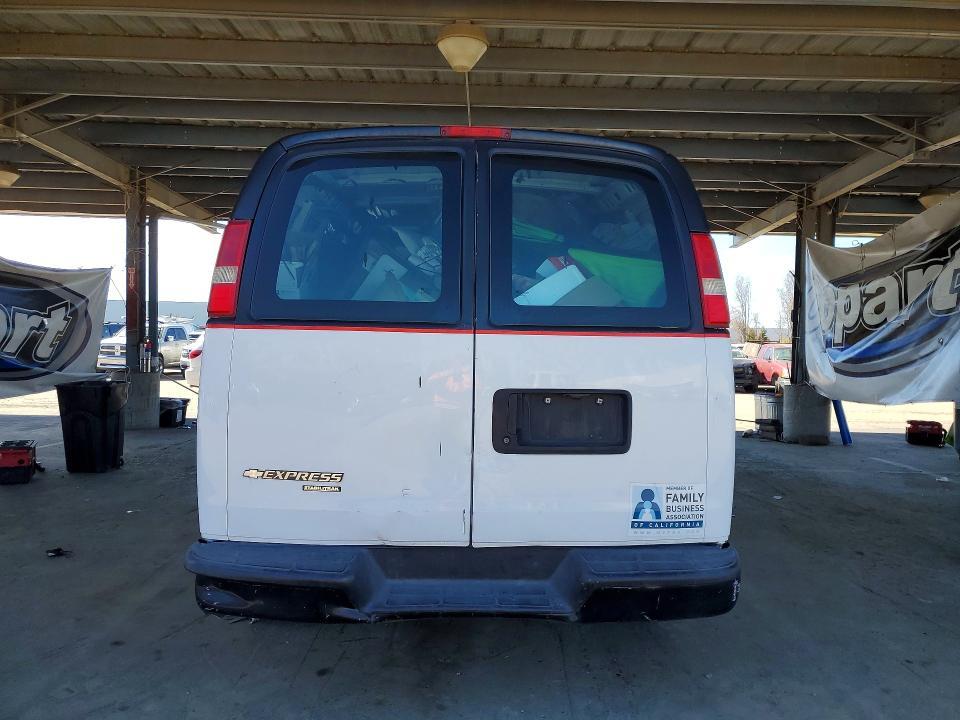 2014 Chev Express G1500