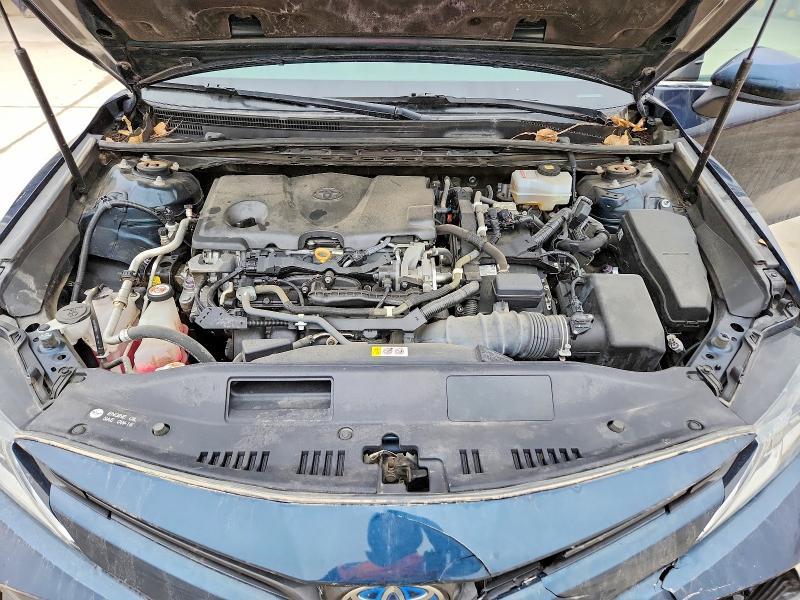 2019 Toyota Camry Hybrid le