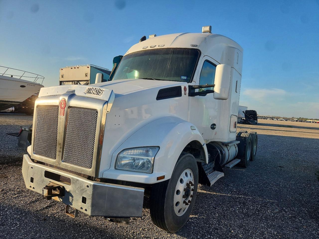 2017 Kenworth T880 Semi Truck