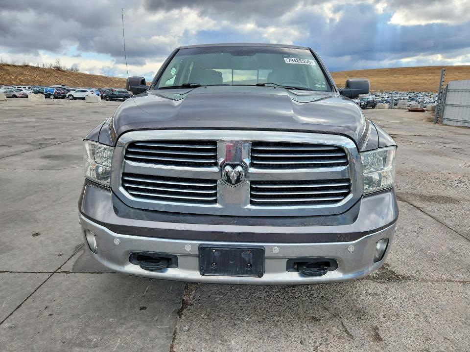 2015 Dodge Ram 1500 slt