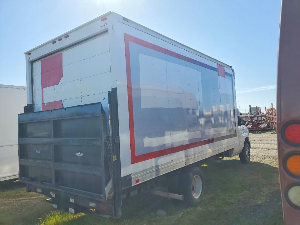 2014 Ford E450 BOX Truck