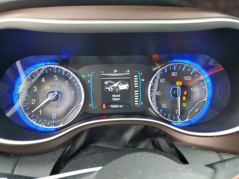 2017 Chrysler Pacifica Touring l