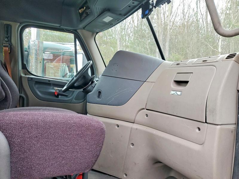 2019 Freigliner 2019 Freightliner Cascadia 125 Semi Truck