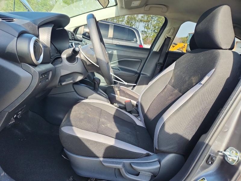2025 Nissan Versa s