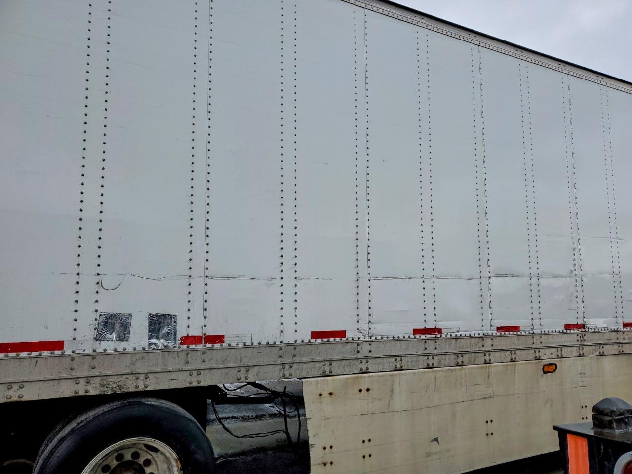 2014 Stoughton DRY Van Trailer