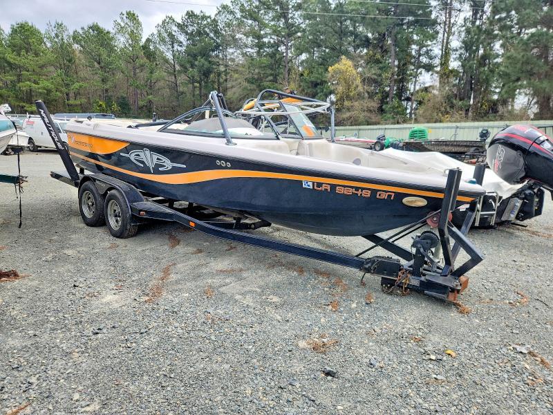 2003 Correct Craft Nautique-Boat