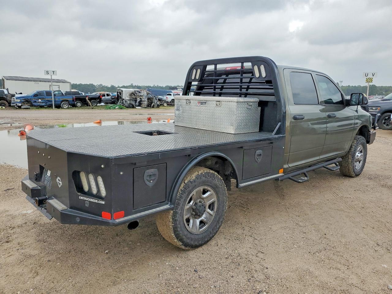 2014 Dodge RAM 2500 ST Flatbed Truck