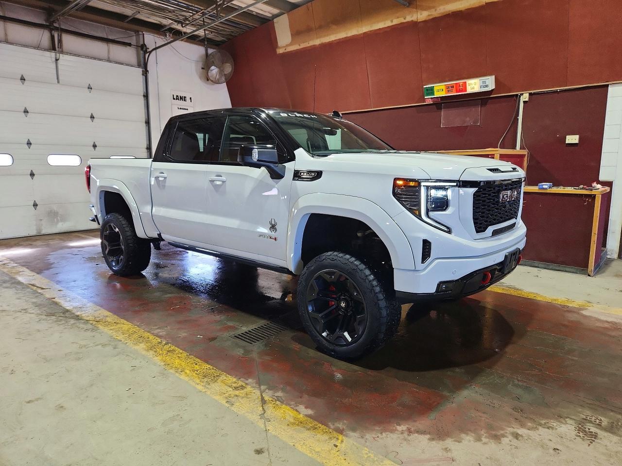 2024 GMC Sierra K1500 AT4