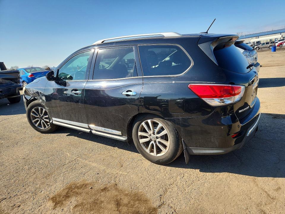 2015 Nissan Pathfinder sl