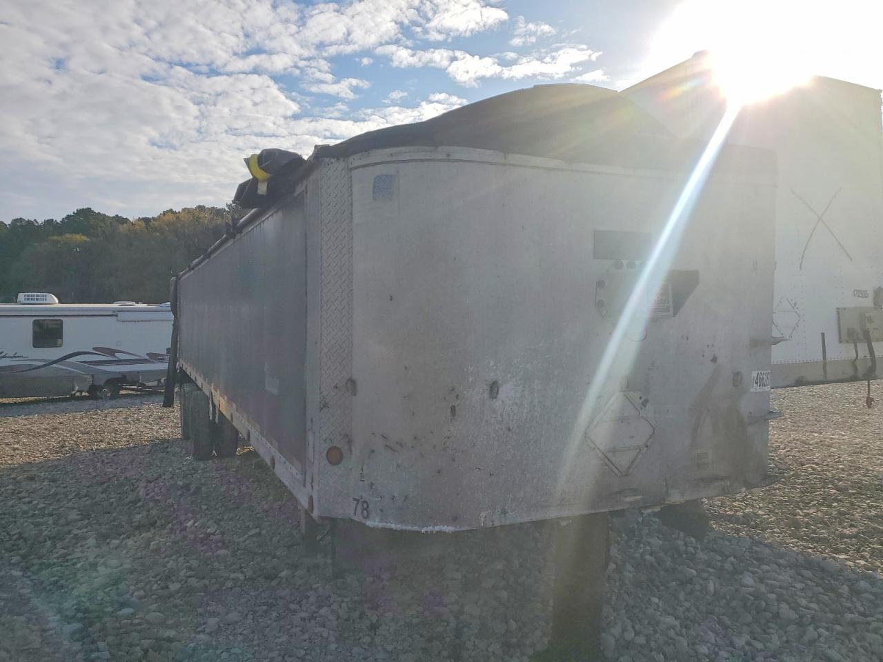 1996 Travis Body END Dump Trailer