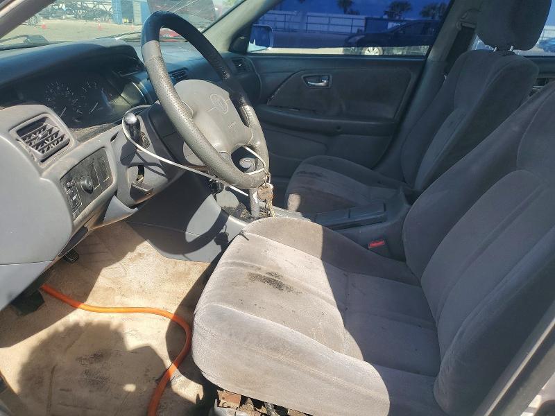 2001 Toyota Camry le