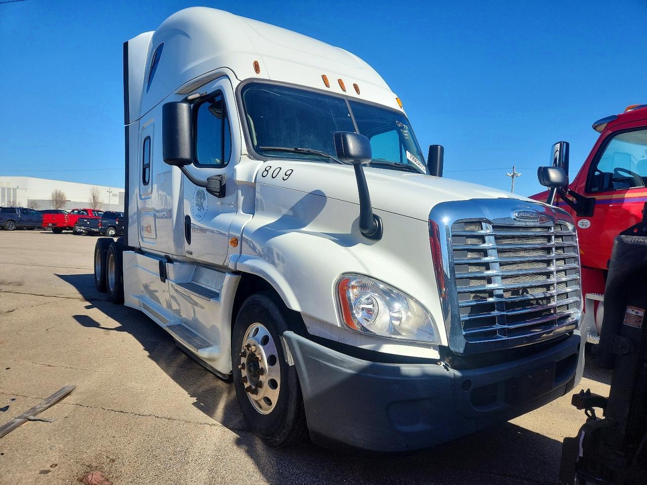 2015 Freightliner Cascadia Semi Truck