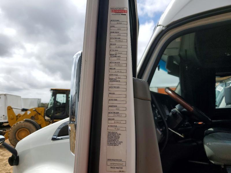 2019 Kenworth T680 Semi Truck